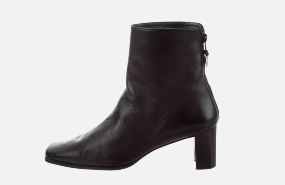 Stuart Weitzman Ankle Boot Black Leather Square Toe Center Zip Back Size 8M